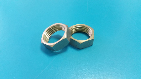 Гайка 1/2" 15 латунь